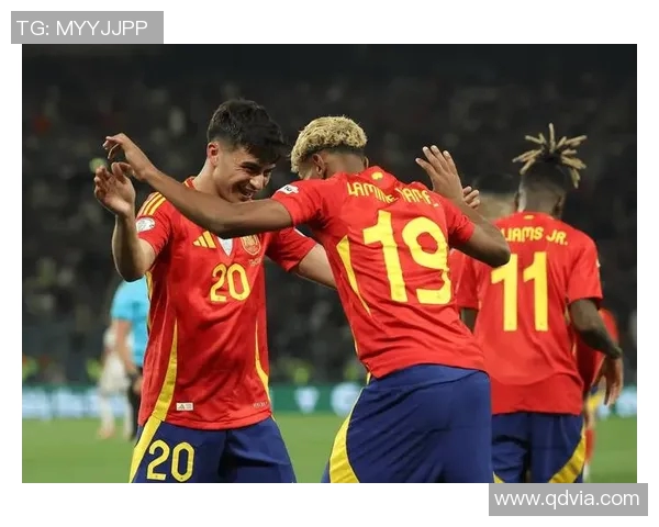 马拉加主场迎战拉斯，争夺西甲宝贵积分的激烈对决